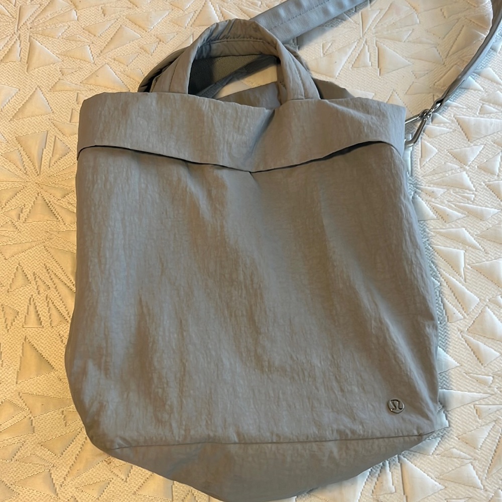 Lululemon “On My Level Bag 2.0 19L”